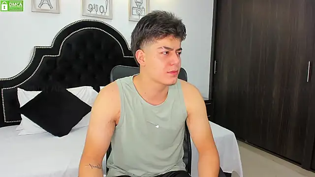 MaxxiCruz online show from January 2025 12:18:01 PM