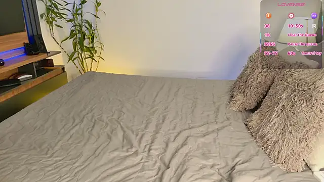 Snapshot of Alexawhiittee chatting on December 2025 03:24:02 AM Alexawhiittee online show from December 2025 03:24:02 AM