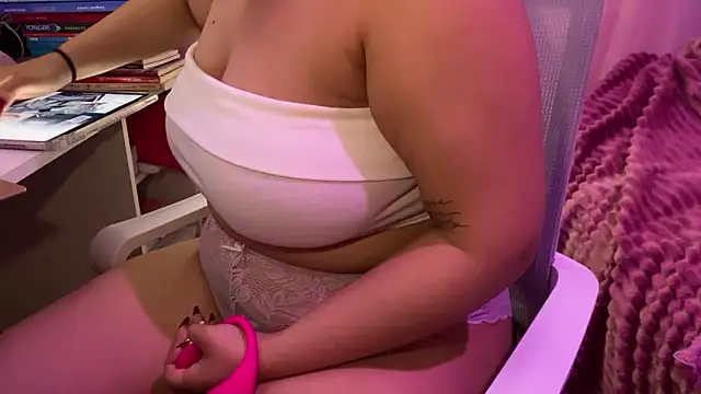 Snapshot of hannahcdmx chatting on November 2025 07:24:01 PM hannahcdmx online show from November 2025 07:24:01 PM