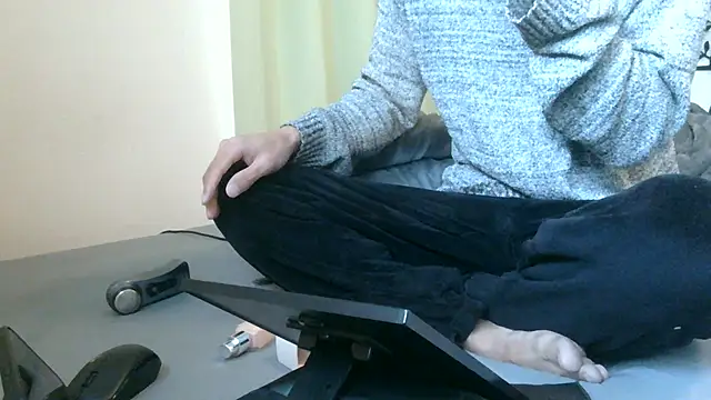 UKI06 online show from December 2024 06:09:01 AM