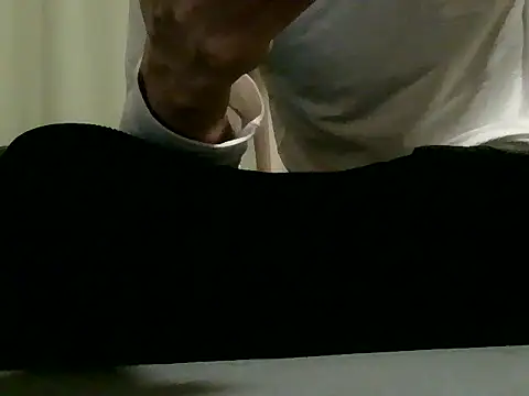 UKI06 online show from January 2025 03:48:01 PM