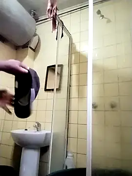 Snapshot of Polygamist chatting on September 2025 07:31:01 AM Polygamist online show from September 2025 07:31:01 AM