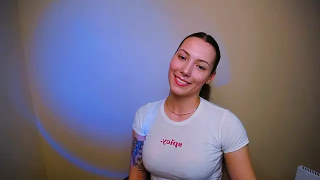 Snapshot of VanessaMay_ chatting on December 2024 12:37:02 AM VanessaMay online show from December 2024 12:37:02 AM