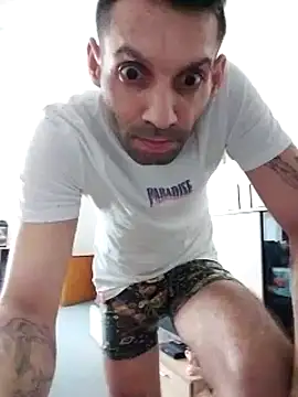 Snapshot of boysexy350 chatting on January 2025 05:18:01 PM boysexy350 online show from January 2025 05:18:01 PM