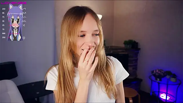 Snapshot of LynetBurby chatting on December 2024 06:54:02 PM LynetBurby online show from December 2024 06:54:02 PM