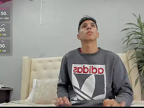 Snapshot of kieran_derek chatting on October 2025 03:31:02 AM kieran derek online show from October 2025 03:31:02 AM