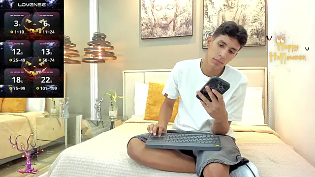 Snapshot of kieran_derek chatting on October 2025 03:25:01 AM kieran derek online show from October 2025 03:25:01 AM