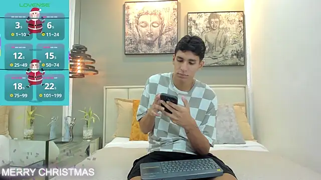 Snapshot of kieran_derek chatting on December 2025 03:12:03 AM kieran derek online show from December 2025 03:12:03 AM