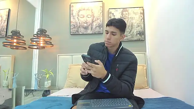 Snapshot of kieran_derek chatting on January 2026 03:20:02 AM kieran derek online show from January 2026 03:20:02 AM