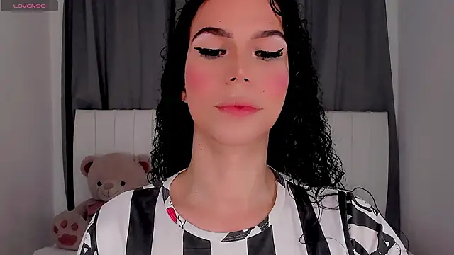 gatitavenecis online show from September 2025 01:23:02 PM