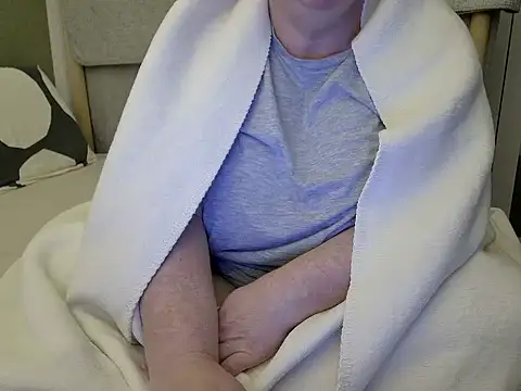 MarthaBriest online show from October 2025 04:44:01 AM