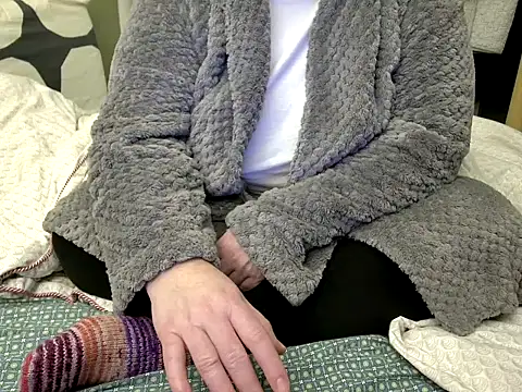 Snapshot of MarthaBriest chatting on December 2025 03:03:02 AM MarthaBriest online show from December 2025 03:03:02 AM