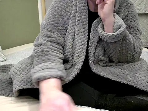 Snapshot of MarthaBriest chatting on March 2026 04:50:01 AM MarthaBriest online show from March 2026 04:50:01 AM