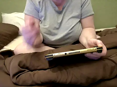 Snapshot of MarthaBriest chatting on March 2026 02:06:02 AM MarthaBriest online show from March 2026 02:06:02 AM