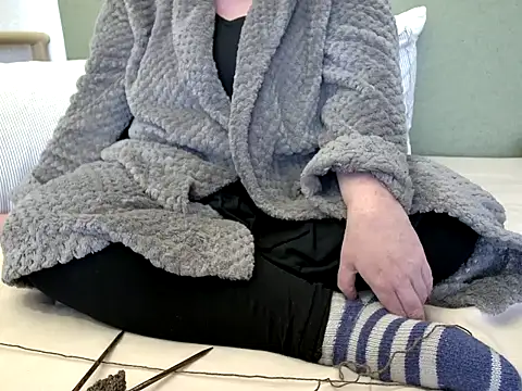 Snapshot of MarthaBriest chatting on April 2026 01:48:02 PM MarthaBriest online show from April 2026 01:48:02 PM