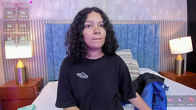 pretty sunlight  online show from November 2025 01:37:01 AM