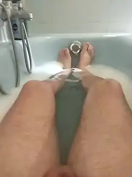 Snapshot of hexsmith96 chatting on January 2025 04:04:02 PM hexsmith96 online show from January 2025 04:04:02 PM