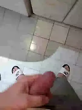 Snapshot of hexsmith96 chatting on January 2025 11:56:02 PM hexsmith96 online show from January 2025 11:56:02 PM