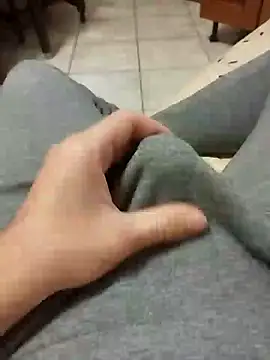 Snapshot of hexsmith96 chatting on January 2025 03:00:02 AM hexsmith96 online show from January 2025 03:00:02 AM