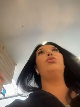 Tisha Busty online show from April 2026 01:46:02 PM