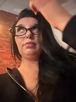 Tisha Busty online show from April 2026 12:33:02 PM