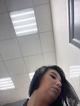 Tisha Busty online show from May 2026 11:49:01 AM