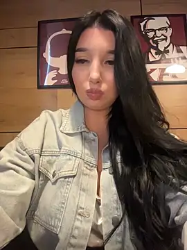 Tisha Busty online show from May 2026 01:39:02 PM