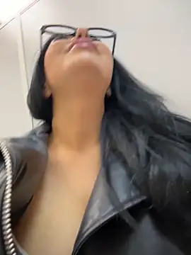 Tisha Busty online show from May 2026 11:49:01 AM