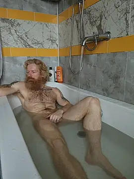 Snapshot of Gingerbeard40 chatting on February 2026 07:04:02 AM Gingerbeard40 online show from February 2026 07:04:02 AM