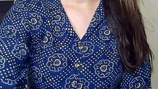 MIss-Naina online show from October 2025 07:38:02 AM