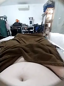 Snapshot of luluankle chatting on October 2025 06:17:01 PM luluankle online show from October 2025 06:17:01 PM