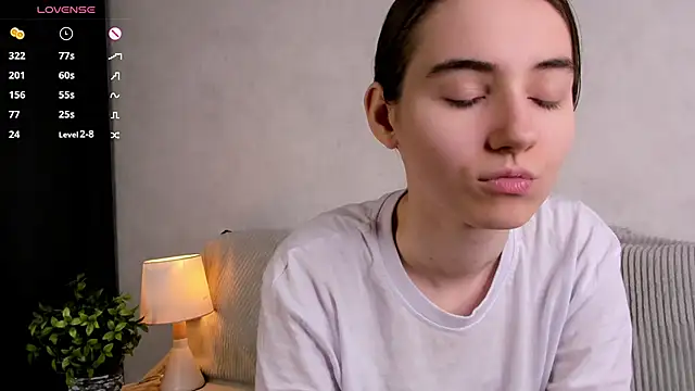 Snapshot of MeghanElson chatting on December 2024 11:22:01 AM MeghanElson online show from December 2024 11:22:01 AM