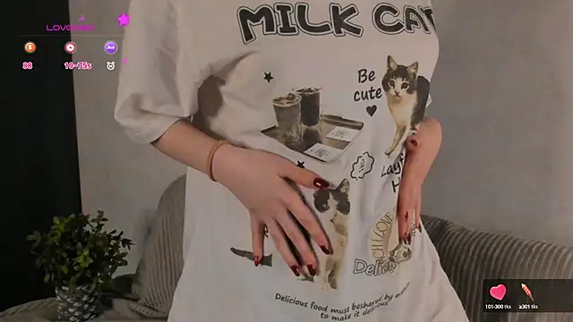 Snapshot of MeghanElson chatting on January 2025 05:48:01 PM MeghanElson online show from January 2025 05:48:01 PM