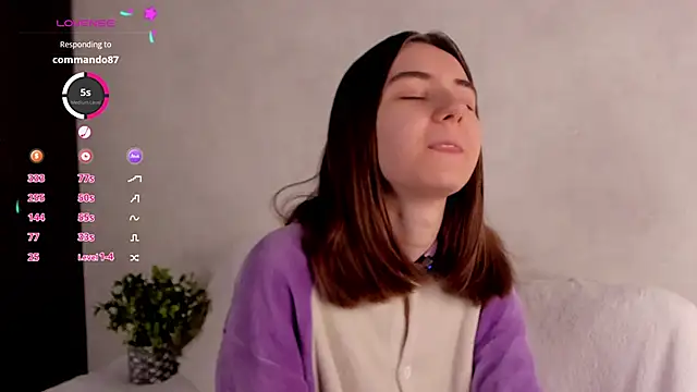 Snapshot of MeghanElson chatting on January 2025 11:28:01 AM MeghanElson online show from January 2025 11:28:01 AM