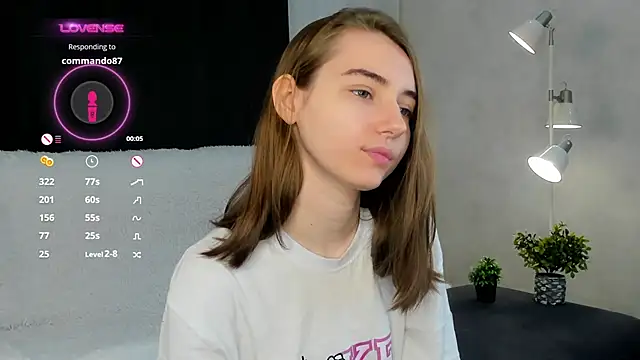 Snapshot of MeghanElson chatting on March 2025 11:33:02 AM MeghanElson online show from March 2025 11:33:02 AM