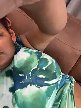 Prettylady100 online show from March 2026 09:56:02 AM