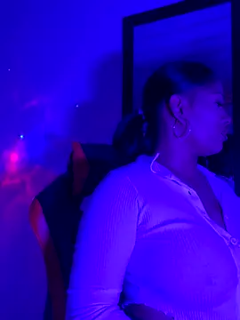 Snapshot of hurren_pasha chatting on September 2025 01:23:02 PM hurren pasha online show from September 2025 01:23:02 PM