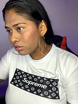 Snapshot of hurren_pasha chatting on January 2026 06:54:02 PM hurren pasha online show from January 2026 06:54:02 PM