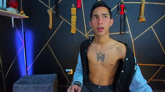 Snapshot of MillersKink chatting on February 2025 07:41:02 PM MillersKink online show from February 2025 07:41:02 PM