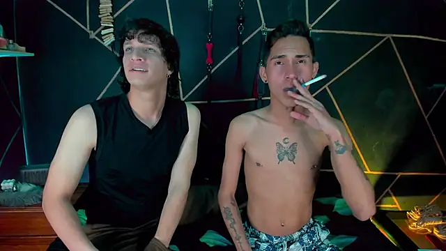 Snapshot of MillersKink chatting on December 2025 02:21:01 AM MillersKink online show from December 2025 02:21:01 AM