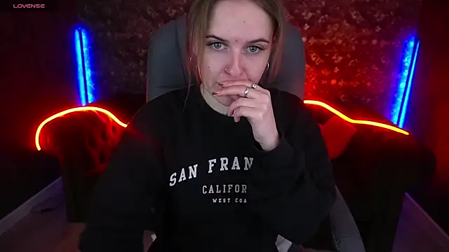 MaribelRiverr  online show from March 2025 06:16:01 AM