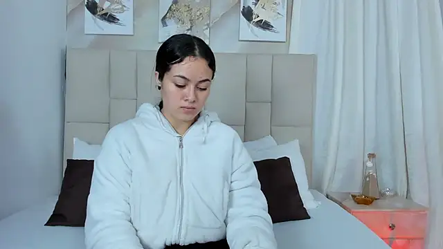 Snapshot of Jaslyn__Smith chatting on January 2025 02:07:01 PM Jaslyn Smith online show from January 2025 02:07:01 PM