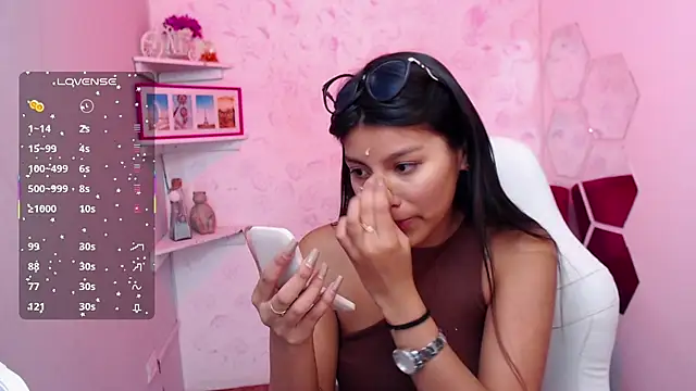 Cailee Mansour online show from September 2025 08:54:01 PM