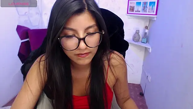 Cailee Mansour online show from November 2025 09:05:02 PM