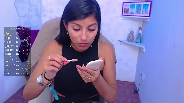 Cailee Mansour online show from November 2025 04:07:02 PM