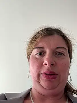 Lombada online show from November 2025 01:21:02 PM