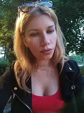EvaRush online show from May 2026 05:51:01 PM