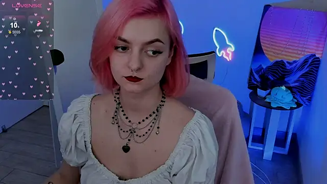 Fire Bestie online show from February 2025 01:59:01 PM