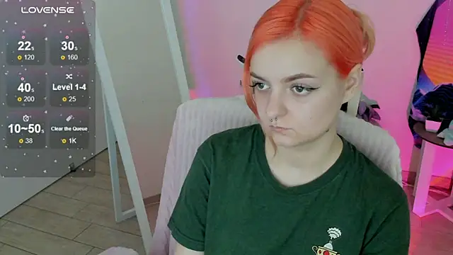 Fire Bestie online show from September 2025 12:32:02 PM