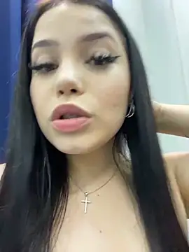 Snapshot of Chloe__Moon chatting on December 2024 04:21:02 PM Chloe Moon online show from December 2024 04:21:02 PM